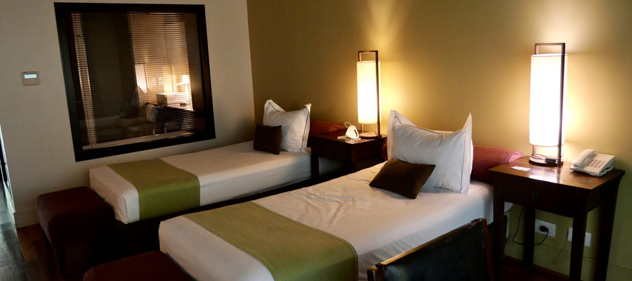 Top Luxury Hotels in Aurora, IL